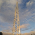 Gegalvaniseerde Toren van het de Telecommunicatiestaal van TV de Hoekige 100m met Hete Onderdompeling