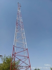 De gegalvaniseerde Toren van de de Telecommunicatieantenne van de Staalhoek Tubulaire met Steunen