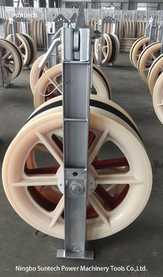 80kN OD 660mm Nylon Sheave Conductor Stringing Blocks voor Transmission Line