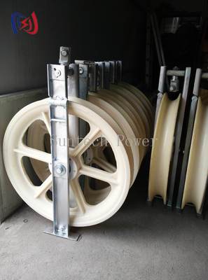 Zwaar uitgevoerde 822-serie geleiderdraadblok met R570 buigradius en 760x120x480mm afmetingen