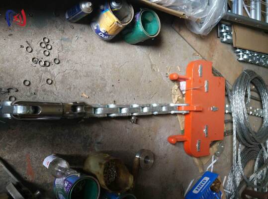 Professionele kopplaat voor vier bundelgeleiders met een nominale belasting van 130-320KN voor precieze vierkantgeometrie en superieure demping