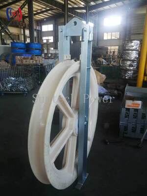 Professional 822 Series High Tension Stringing Block with MC Nylon Sheave for 150KN Rated Load Overhead Power Line Construction