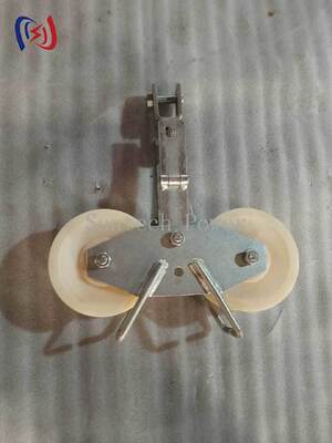 25KN Tandem Sheave Stringing Block voor grote sectie ACSR-geleiders LGJ300-500 met Tandem Sheave Design
