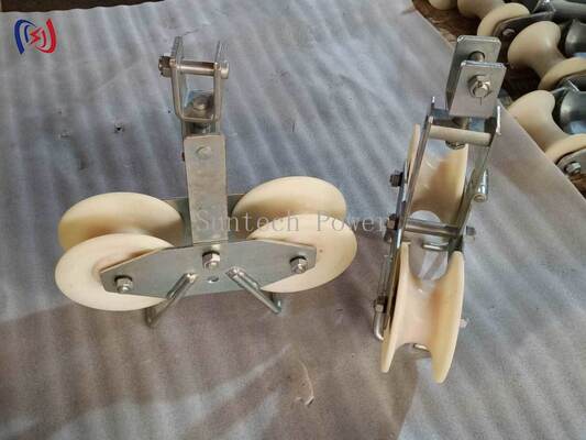 25KN Tandem Sheave Stringing Block voor grote sectie ACSR-geleiders LGJ300-500 met Tandem Sheave Design