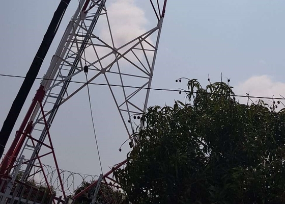 Gsm Zelfstandige de Elektriciteit van het de Torenstaal Q235B van het Telecommunicatierooster