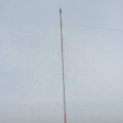 0 - 200m Staal Gegalvaniseerde Guyed Masttoren met Steunenbliksemafleider